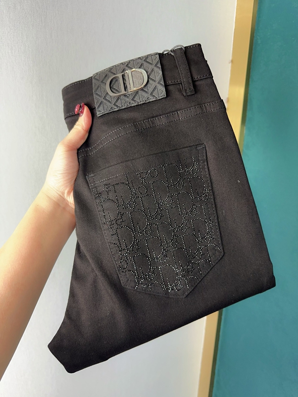 ブランドジーンズ正面デザイン